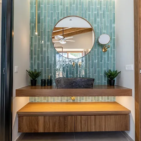 White Stone Hesperia - Poolside Escape Close To Laganas Литакия