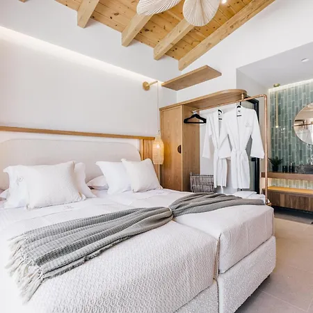 White Stone Hesperia - Poolside Escape Close To Laganas Литакия