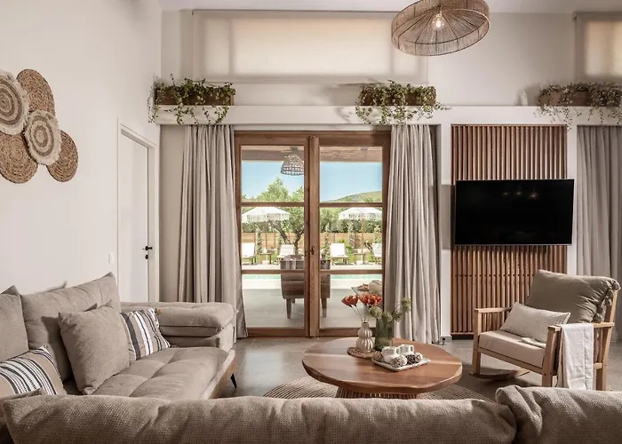 Villa White Stone Hesperia - Poolside Escape Close To Laganas