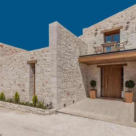 Villa White Stone Hesperia - Poolside Escape Close To Laganas Lithakia (Zakynthos)