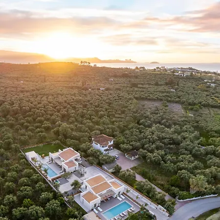 White Stone Hesperia - Poolside Escape Close To Laganas