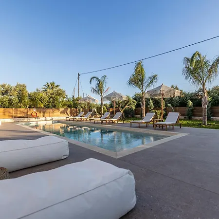 Villa White Stone Hesperia - Poolside Escape Close To Laganas