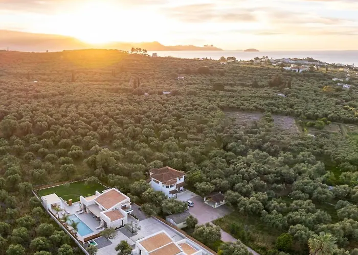 White Stone Hesperia - Poolside Escape Close To Laganas